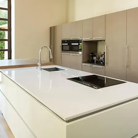 Villa Contemporaine *