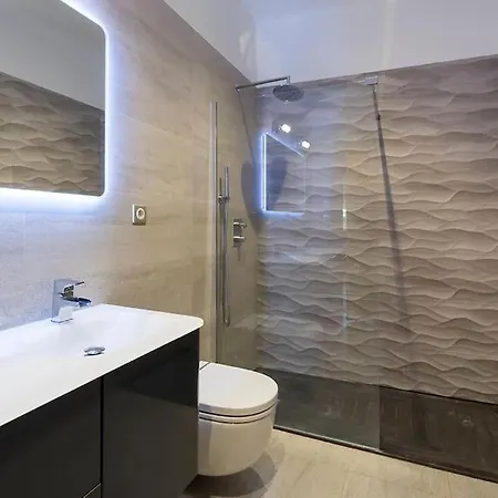Contemporaine * Nimes